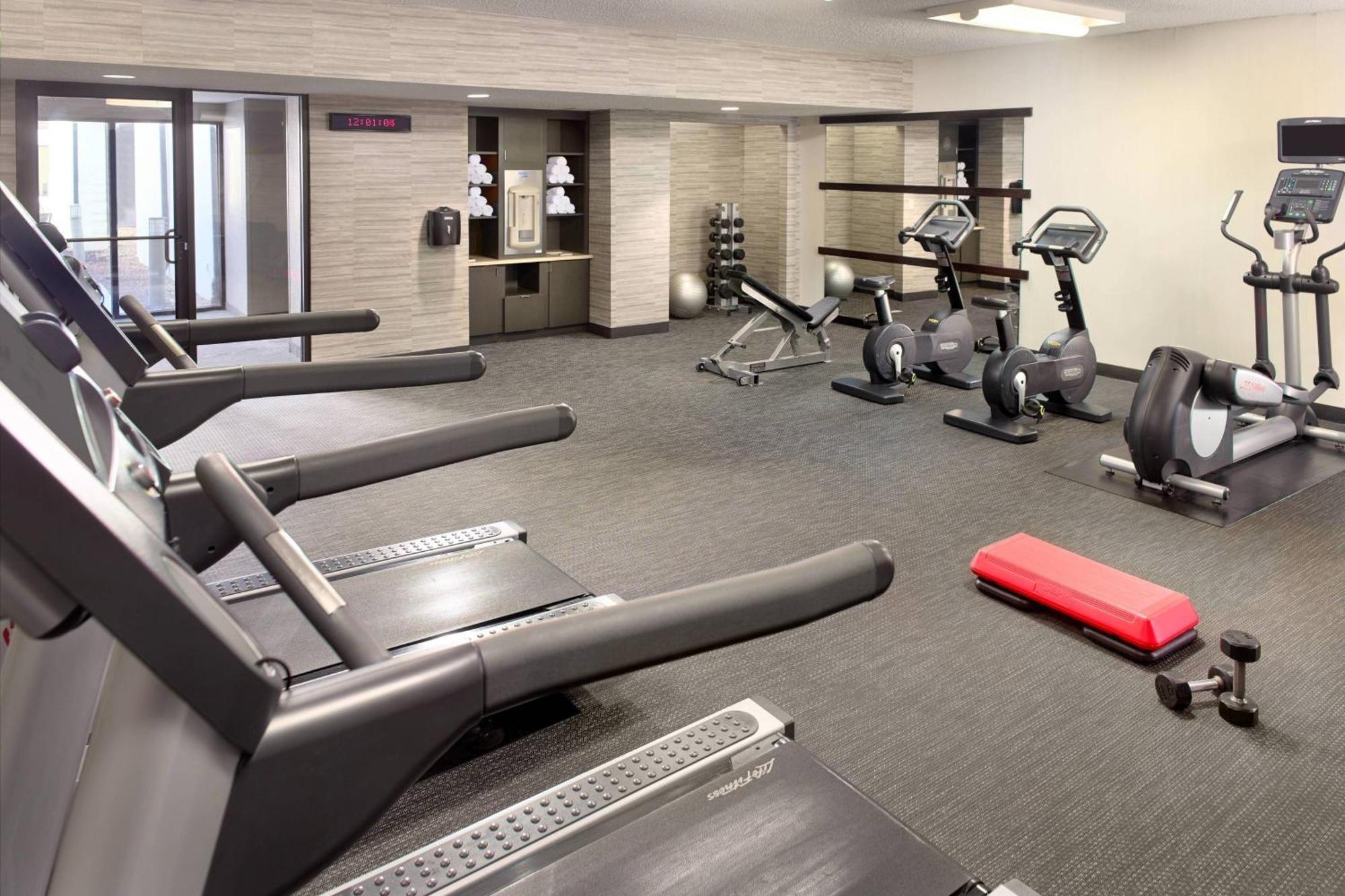 Courtyard Greenville Haywood Mall Екстериор снимка